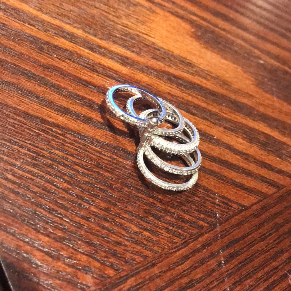 😍STUNNING HENRI BENDEL RING - Picture 2 of 5